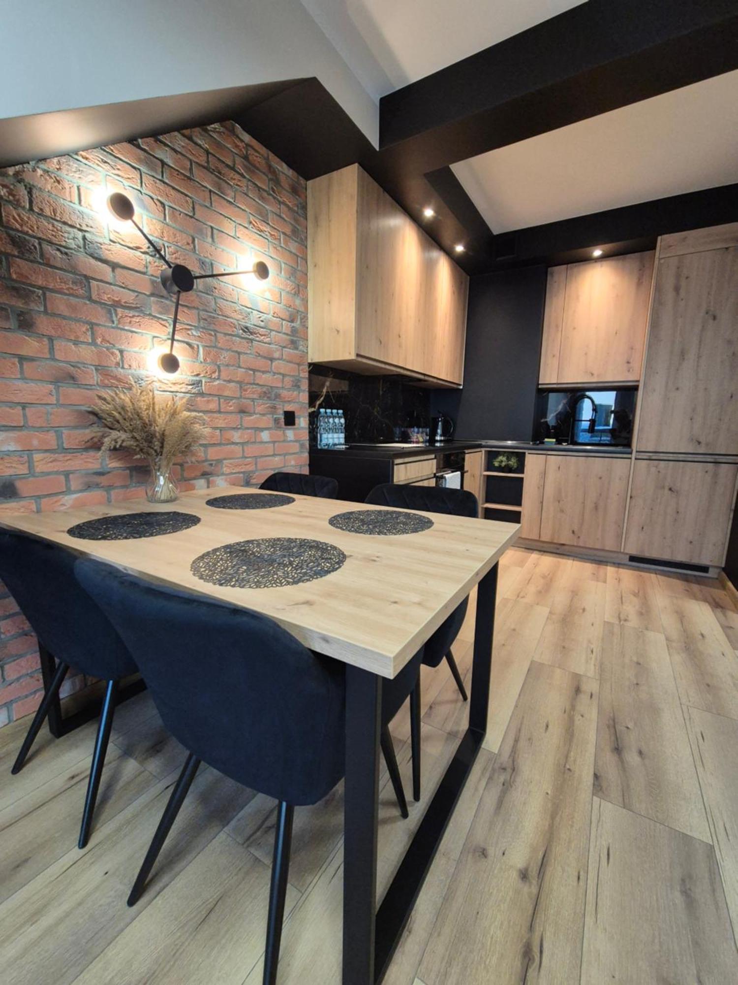Asti Apartamenty Centrum Stargard ستارغارت ستاتشينسكي المظهر الخارجي الصورة