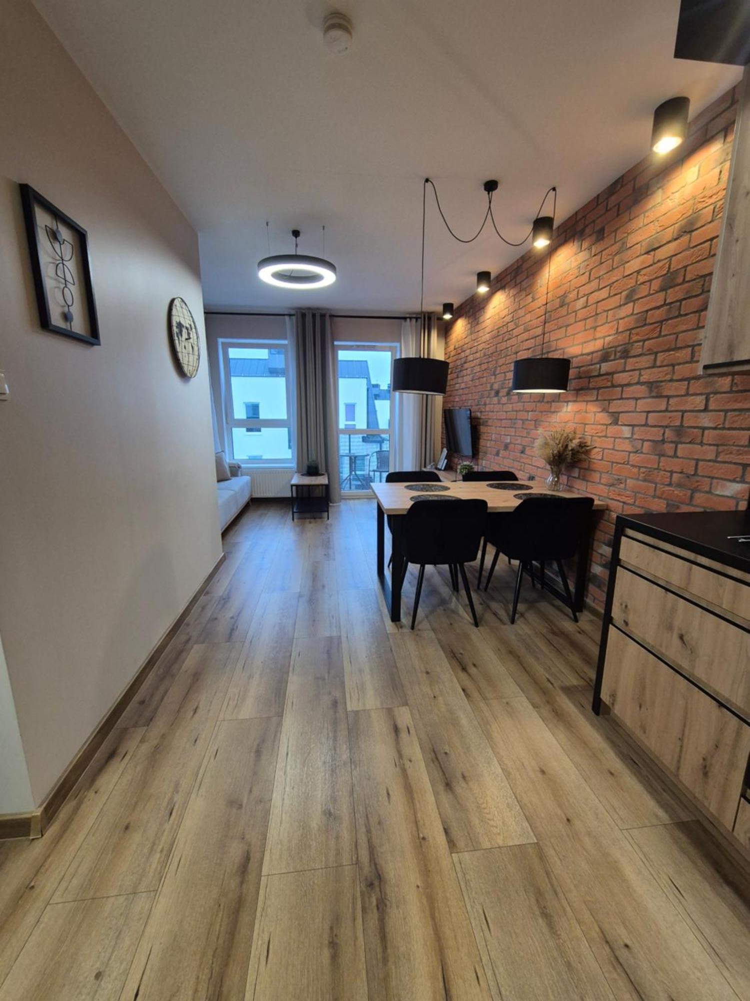 Asti Apartamenty Centrum Stargard ستارغارت ستاتشينسكي المظهر الخارجي الصورة